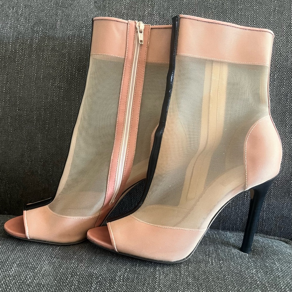 Reed Krakoff pink mesh sock booties, size 9.5 (39.5)